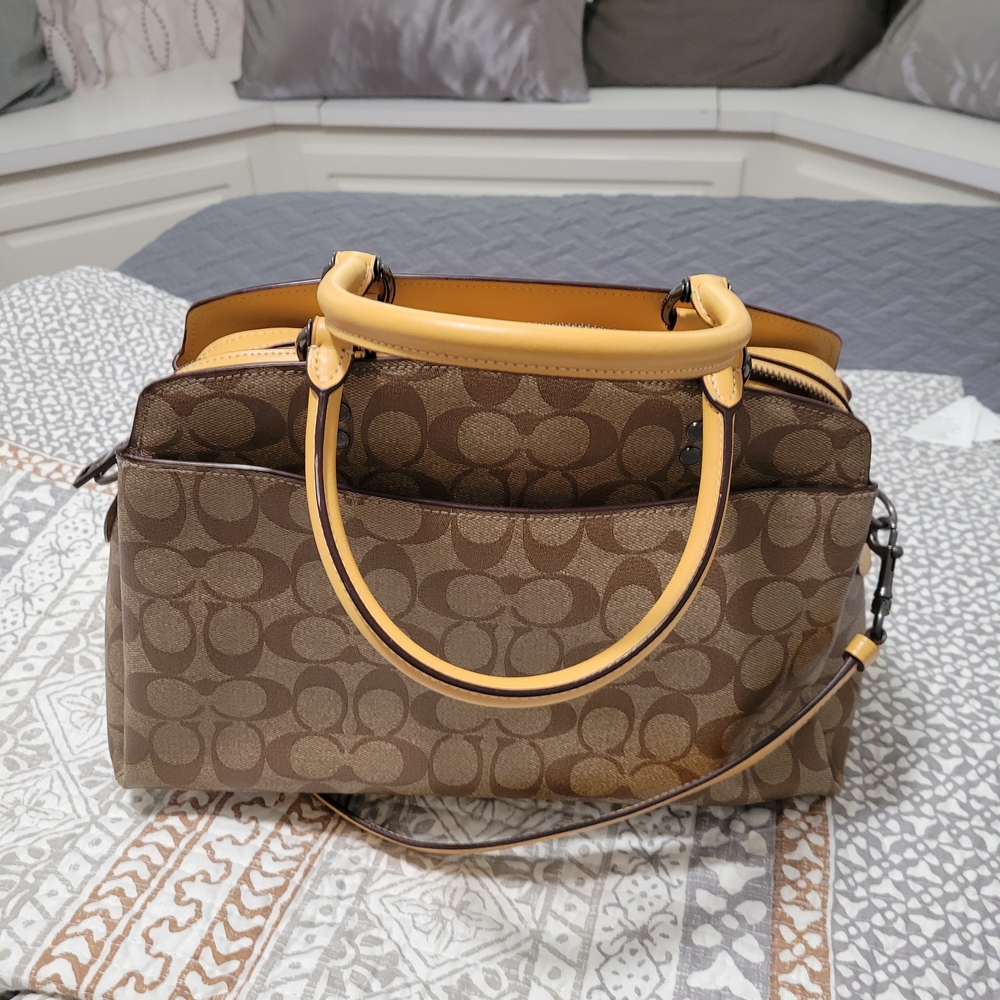Coach Brown and Tan Signature Handbag - Picture 2 of 12